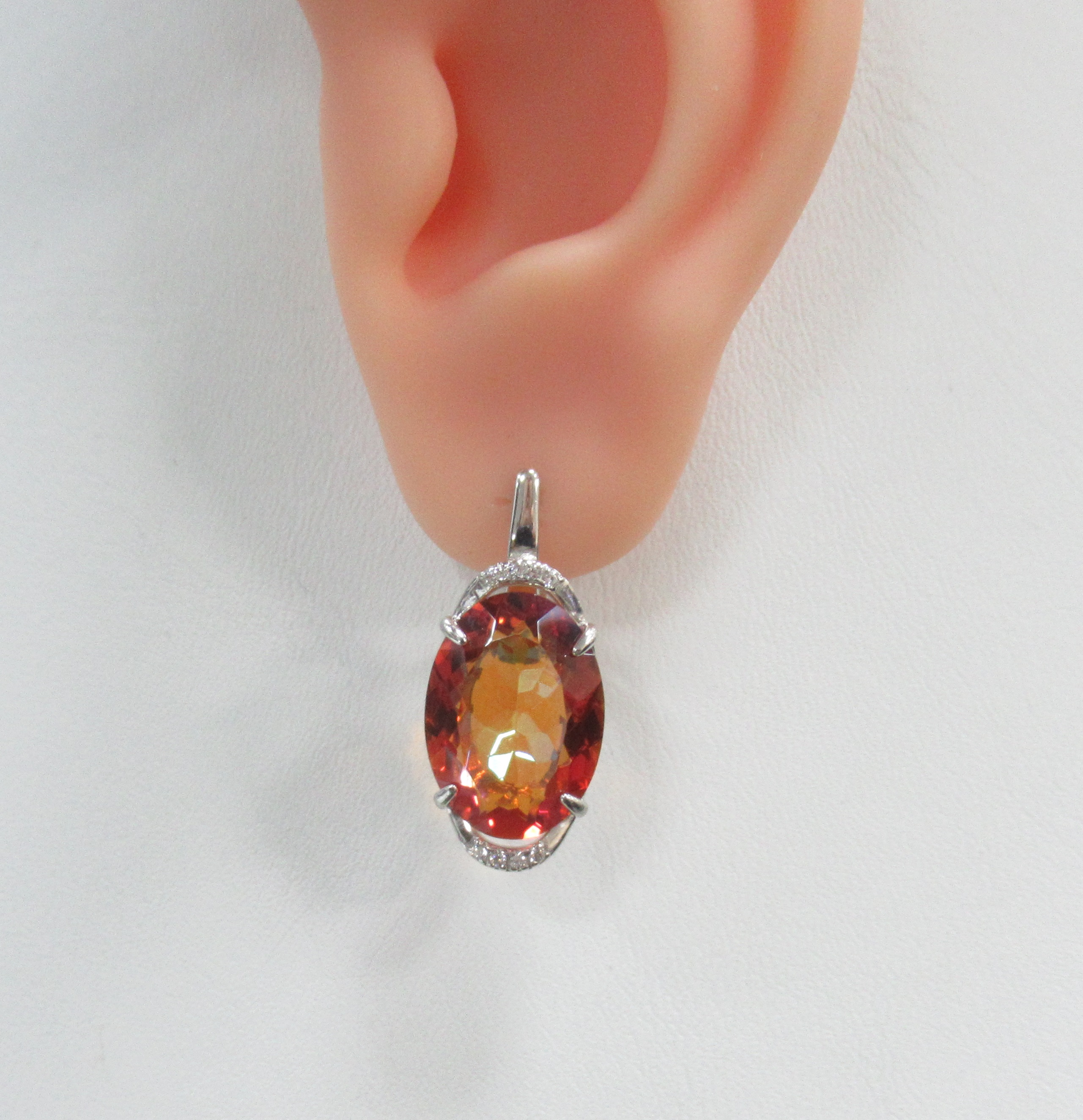 Серебряные серьги с оранжевым горным хрусталем